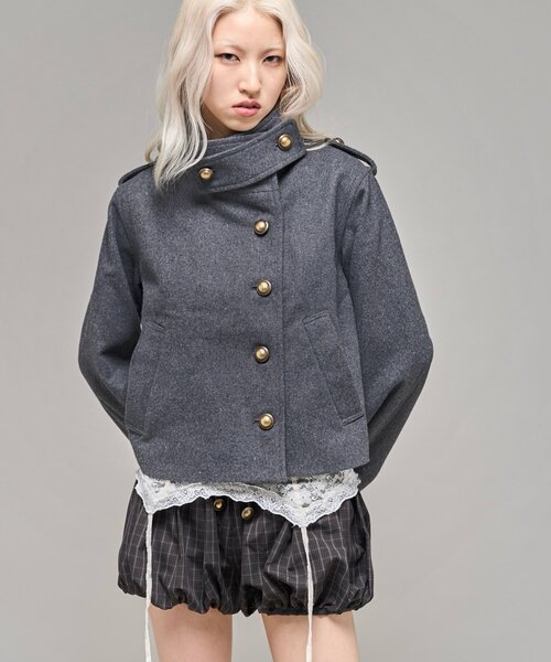 WHO'S WHO gallery（フーズフーギャラリー）の「【26AW LOOK掲載品番】スタンドネックアシメジャケット（ブルゾン・レディース・ブラック/チャコールグレー/キャメル・FREE）」の5枚目の写真