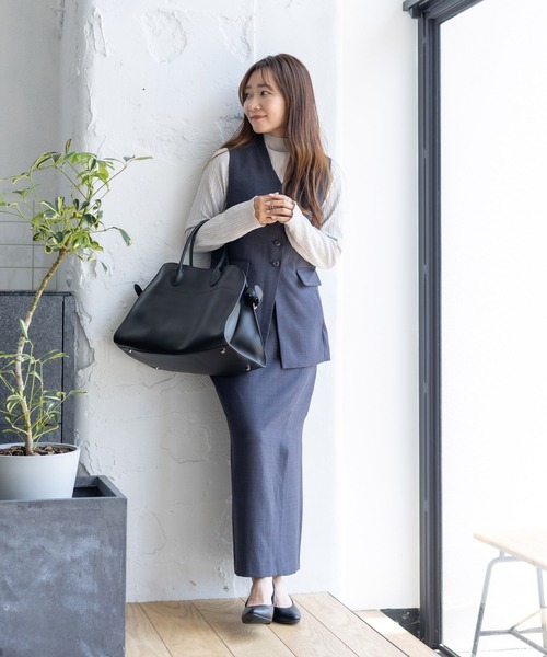 SESTO(セスト)の「アーモンドトゥ コーンヒールパンプス(パンプス・レディース・グレイッシュベージュ/ベージュ系その他/ブラック系その他3/ベージュ系その他2/ブラック/ブラック系その他/ブラック系その他2・22.0cm/22.5cm/23.0cm/25.0cm/23.5cm/25.5cm/24.0cm/24.5cm)」の21枚目の写真