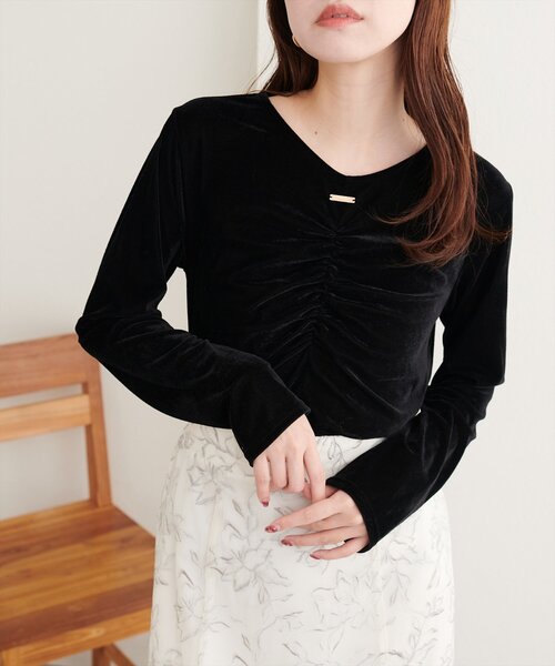 natural couture（ナチュラルクチュール）の「シアーベロアギャザーロンT（Tシャツ/カットソー・レディース・ブラック系その他/オフホワイト/ドット/ブラウン/その他1/ダークブラウン/ブラック/アイボリー/ボルドー/レッド系その他・FREE）」の4枚目の写真