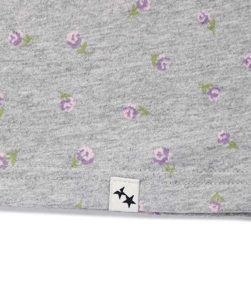 Cavish(カビシ)の「FLOWER SELLER ロゴ 長袖Tシャツ グレー(パープル)(CV2GSUT551A)(Tシャツ/カットソー・レディース・ライトパープル・FREE/LARGE/MEDIUM/SMALL)」の20枚目の写真