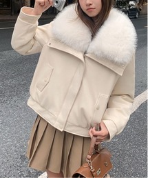 ボリュームファーカラーフェイクレザージャケット