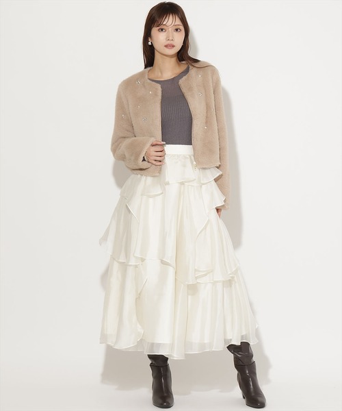 AND COUTURE(アンドクチュール)の「ビジュー付きノーカラーファージャケット(ノーカラージャケット・レディース・モカ/アイボリー/ベージュ・FREE)」の20枚目の写真
