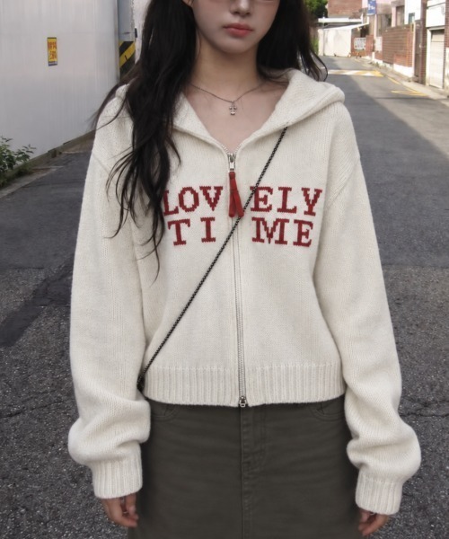Achic(アシック)の「LOVELY TIME ロゴニットパーカー(パーカー・レディース・ネイビー/アイボリー・M)」の18枚目の写真