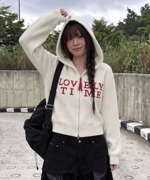 Achic(アシック)の「LOVELY TIME ロゴニットパーカー(パーカー・レディース・ネイビー/アイボリー・M)」の10枚目の写真
