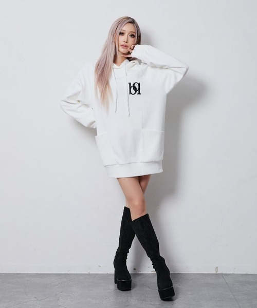 BLACKQUEEN(ブラッククイーン)の「【BLACKQUEEN】ロゴ入りパーカー(パーカー・レディース・ホワイト/ブラック・M)」の7枚目の写真