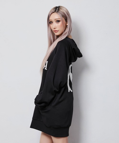 BLACKQUEEN(ブラッククイーン)の「【BLACKQUEEN】ロゴ入りパーカー(パーカー・レディース・ホワイト/ブラック・M)」の11枚目の写真