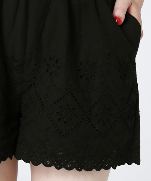 LIMITLESS LUXURY（リミットレスラグジュアリー）の「コットンスカラップ ショートパンツ◆（その他パンツ・レディース・ネイビー/ブラック/ホワイト・FREE）」の14枚目の写真