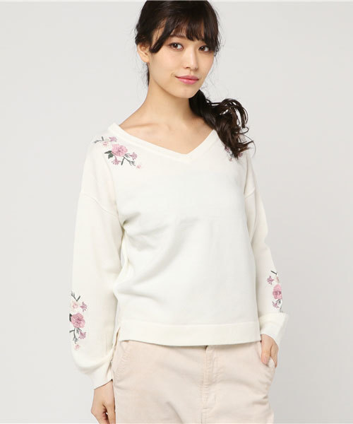 archives（アルシーヴ）の「カシミアタッチ 刺繍プルオーバー（ニット/セーター・レディース・ブラック/オフホワイト/ラベンダー・MEDIUM）」の12枚目の写真