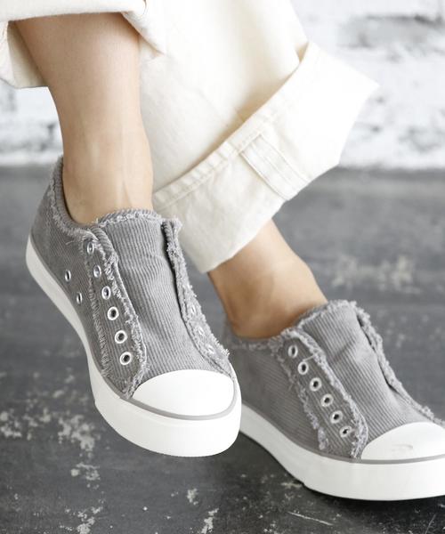 coen(コーエン)の「コーデュロイスリッポン(スニーカー)(スリッポン・レディース・オフホワイト/グレー/ライトピンク・SMALL/LARGE/X-LARGE/MEDIUM)」の3枚目の写真