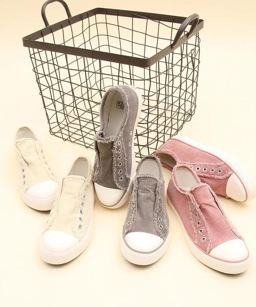 coen(コーエン)の「コーデュロイスリッポン(スニーカー)(スリッポン・レディース・オフホワイト/グレー/ライトピンク・SMALL/LARGE/X-LARGE/MEDIUM)」の6枚目の写真