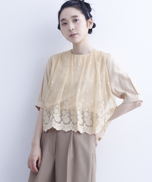 merlot plus（メルロープリュス）の「フラワー刺繍レースドッキングブラウス7443（シャツ/ブラウス・レディース・ブラック/ベージュ/ピンク・FREE）」の2枚目の写真