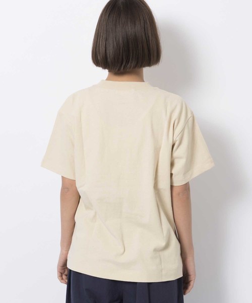MILKFED.（ミルクフェド）の「EMBROIDERY LOGO TEE（Tシャツ/カットソー・レディース・ホワイト/ブラック/ベージュ・ONE SIZE）」の6枚目の写真