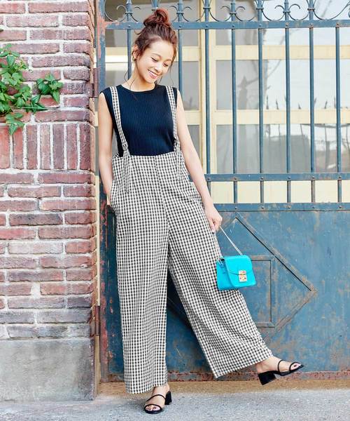 KOBE LETTUCE(コウベレタス)の「サスペンダーワイドパンツ(その他パンツ・レディース・ベージュ/ブラック/チェック・FREE)」の3枚目の写真