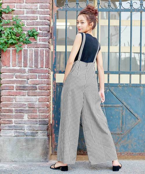 KOBE LETTUCE(コウベレタス)の「サスペンダーワイドパンツ(その他パンツ・レディース・ベージュ/ブラック/チェック・FREE)」の6枚目の写真