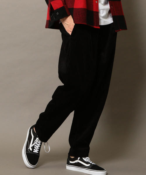 BEAUTY&YOUTH UNITED ARROWS（ビューティーアンドユースユナイテッドアローズ）の「BY 5W コーデュロイ 1P ルーズパンツ о（その他パンツ・メンズ・ダークブラウン/ブラック/オフホワイト・LARGE/MEDIUM/X-LARGE/SMALL）」の4枚目の写真