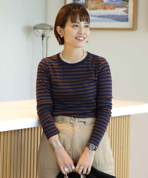 BEAMS BOY（ビームスボーイ）の「【追加】フライス 1cm ボーダー Tシャツ（Tシャツ/カットソー・レディース・ブラック/ライトグレー/ネイビー/ベージュ/ブルー/チャコールグレー/ブラウン/レッド系その他/レッド/ブラック系その他/オレンジ/インディゴブルー・ONE SIZE）」の6枚目の写真