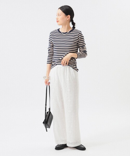 BEAMS BOY（ビームスボーイ）の「【追加】フライス 1cm ボーダー Tシャツ（Tシャツ/カットソー・レディース・ブラック/ライトグレー/ネイビー/ベージュ/ブルー/チャコールグレー/ブラウン/レッド系その他/レッド/ブラック系その他/オレンジ/インディゴブルー・ONE SIZE）」の18枚目の写真