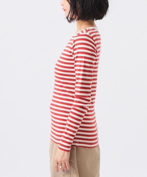 BEAMS BOY（ビームスボーイ）の「フライス 1cm ボーダー Tシャツ（Tシャツ/カットソー・レディース・ブラック/ライトグレー/ネイビー/ベージュ/ブルー/チャコールグレー/ブラウン/レッド系その他/レッド/ブラック系その他/オレンジ/インディゴブルー・ONE SIZE）」の18枚目の写真