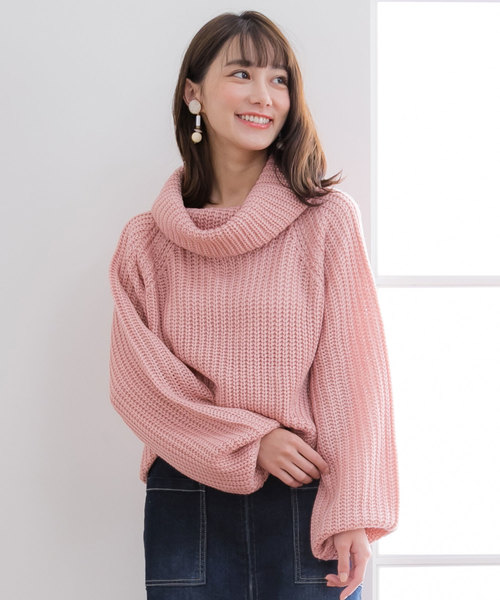 夢展望(ユメテンボウ)の「オフタートルボリュームバルーンスリーブ畦ニットトップス(ニット/セーター・レディース・ライトグレー/ブラック/ベージュ/レッド/オフホワイト/ピンク/ボルドー/マスタード/ブラック×ホワイト/パープル系その他/ピンク系その他/ロイヤルブルー・MEDIUM/LARGE)」の10枚目の写真