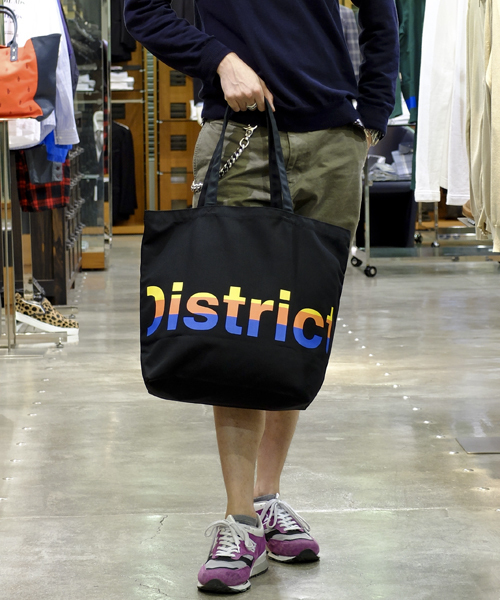UNITED ARROWS(ユナイテッドアローズ)の「D POLY LOGO TOTE(トートバッグ・メンズ・ブラック・フリー)」の7枚目の写真