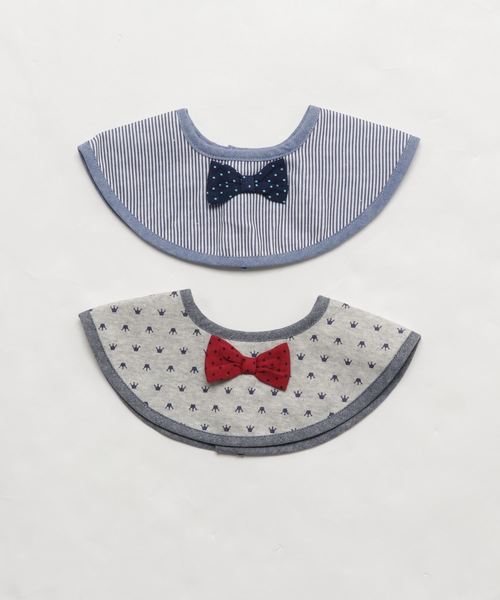 Motherways マザウェイズ の ベビーボーイズ クラウン ストライプ柄 蝶ネクタイ付 サークルビブ 2枚組 スタイ よだれかけ Wear