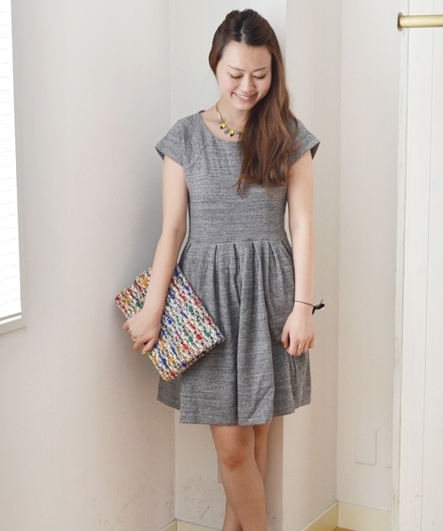 SHIPS for women(シップスフォーウィメン)の「SHINZONE:ウラケワンピース(ワンピース・レディース・ダークグレー/ブラック/ネイビー・ONE SIZE)」の2枚目の写真