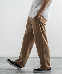 Rocky Monroe | タックワイドテーパードパンツ(スラックス)