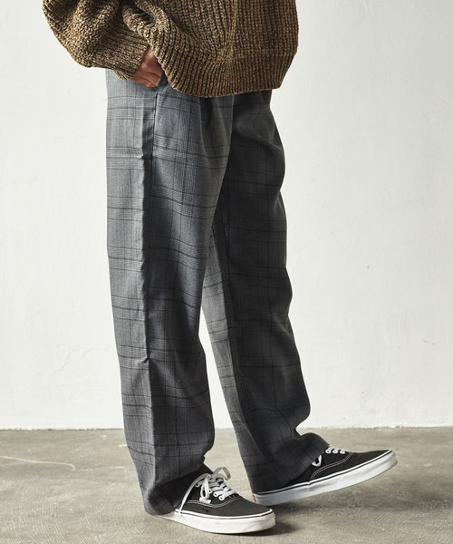 Rocky Monroe（ロッキーモンロー）の「タックワイドテーパードパンツ（スラックス・メンズ・ブラック/ベージュ/グレー/グレー系その他/ブラウン系その他/グレー系その他4/ブラウン系その他4/グレー系その他2/グレー系その他3/ブラウン系その他3/ブラウン系その他2・L/M/XL）」の4枚目の写真