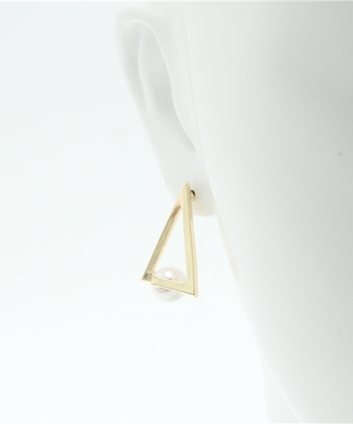 WEGO（ウィゴー）の「WEGO/三角パールピアス（ピアス（両耳用）・レディース・ゴールド/シルバー・FREE）」の4枚目の写真
