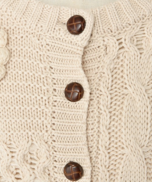one after another NICE CLAUP(ワンアフターアナザーナイスクラップ)の「ハート付ニットカーディガン(カーディガン/ボレロ・レディース・アイボリー/グレー/ブラウン・FREE)」の19枚目の写真