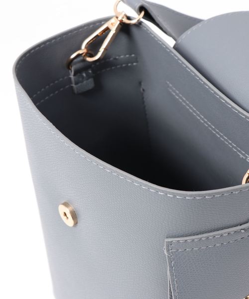 KOBE LETTUCE（コウベレタス）の「フェイクレザーミニバケツバッグ（ハンドバッグ・レディース・ブラック/ブルーグレー/モカ・FREE）」の19枚目の写真