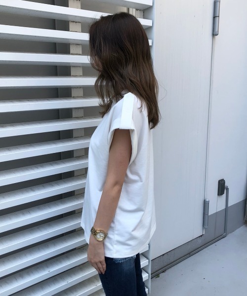 ENVYM（アンビー）の「ロールアップスリーブＰＯ（Tシャツ/カットソー・レディース・グレー/ホワイト・FREE）」の10枚目の写真