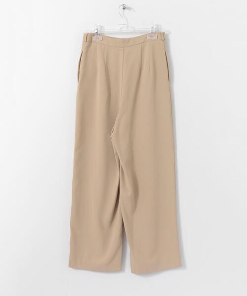 LAATO(ラート)の「TACK POCKET PANTS(スラックス・レディース・ベージュ/カーキ・38/36)」の11枚目の写真