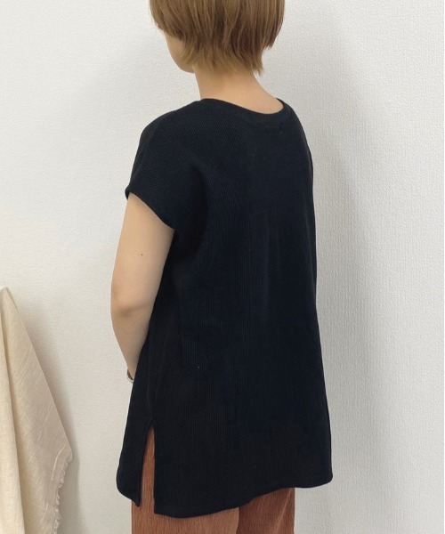 apres jour mignon（アプレジュールミニョン）の「スナップボタンワッフルトップス【ZOZOTOWN限定アイテム】（Tシャツ/カットソー・レディース・パープル/ブラック/アイボリー・フリー）」の16枚目の写真