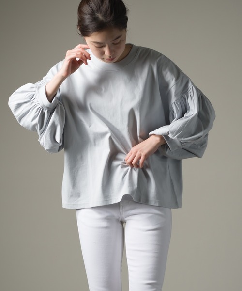 OMNES（オムネス）の「ファインコットン 袖ボリューム七分袖Tシャツ（Tシャツ/カットソー・レディース・ブルー系その他/ライトグレー/モスグリーン/ブラック/ホワイト・FREE）」の3枚目の写真