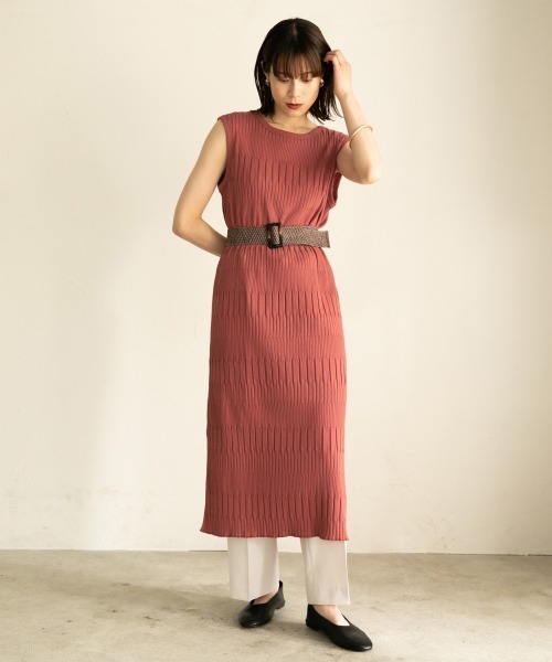 LOWRYS FARM(ローリーズファーム)の「ランダムテレコワンピノースリーブ 889554(ワンピース・レディース・アイボリー/パープル/オレンジ/ブラック・FREE)」の4枚目の写真