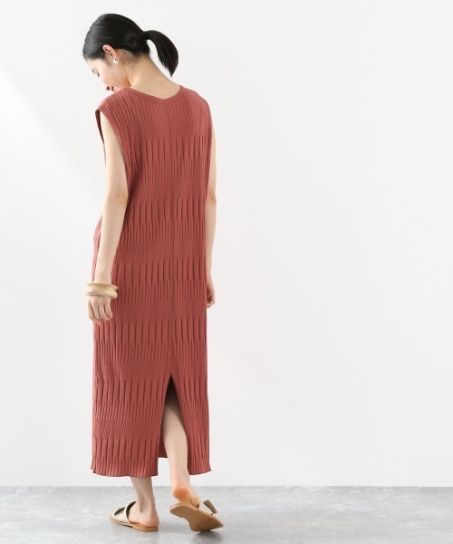 LOWRYS FARM(ローリーズファーム)の「ランダムテレコワンピノースリーブ 889554(ワンピース・レディース・アイボリー/パープル/オレンジ/ブラック・FREE)」の16枚目の写真