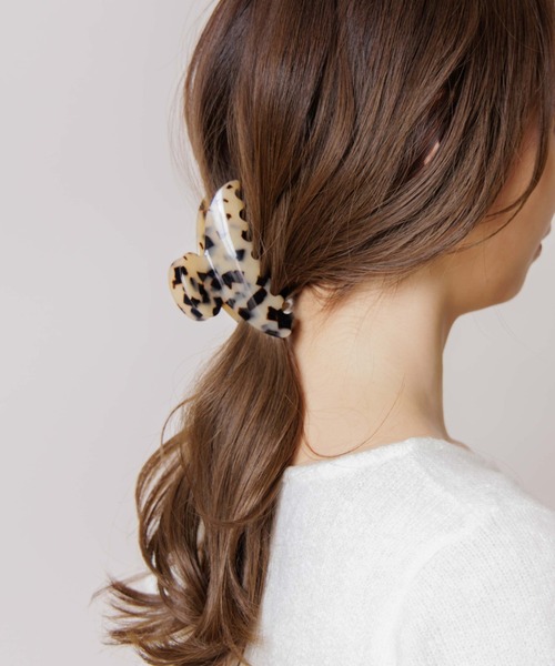 flower（フラワー）の「マーブルサマークリップ（バレッタ/ヘアクリップ・レディース・ベージュ/アイボリー・FREE）」の2枚目の写真