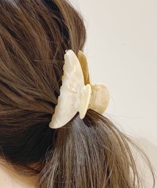 flower（フラワー）の「マーブルサマークリップ（バレッタ/ヘアクリップ・レディース・ベージュ/アイボリー・FREE）」の7枚目の写真