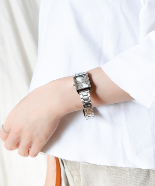 CASIO(カシオ)の「【CASIO】クラシックメタルスクエア(アナログ腕時計・レディース・ブラック/ピンク/シルバー/ブルー/ブラック系その他/シルバー系その他・FREE)」の11枚目の写真