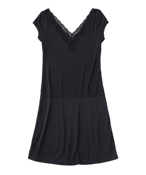 PEACH JOHN（ピーチジョン）の「【乾燥する季節に嬉しい！薄手でもたつかずフィット。消臭加工の脇パッド付き】Ｉｔ’ｓモイスティスリップ（インナーウェア/肌着・レディース・オフホワイト/ブラック/チャコール/ブルー/グレー系その他/ホワイト系その他2/ライトピンク/チャコールグレー/ホワイト×グレー/コーラルピンク/ダークグレー/ブラック×ピンク/ホワイト×ピンク/スミクロ/ヘザーチャコール/ライトベージュ/ライトグレー/ダークネイビー/チャコールグレー×ブラック/ピンクベージュ/ホワイト×レッド/ヘザーグレー/ドット/グレイッシュベージュ・LARGE/MEDIUM/SMALL）」の8枚目の写真