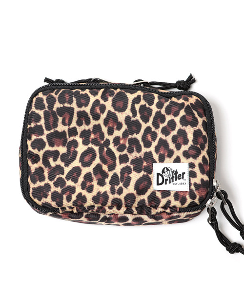 Drifter（ドリフター）の「MULTI POUCH S／マルチポーチ S（ポーチ・メンズ・ターコイズブルー/カーキオリーブ/グリーン系カモフラージュ/パープル/ブラック/レオパード/ダークグリーン/ブルー/ネイビー×ホワイト/アニマル/ブラウン×イエロー・FREE）」の10枚目の写真