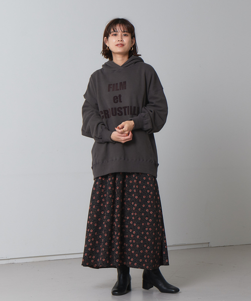 Rouge vif（ルージュヴィフ）の「【WEB＆一部店舗限定】ロングプルパーカー（パーカー・レディース・ベージュ/ネイビー/チャコールグレー・フリー）」の6枚目の写真