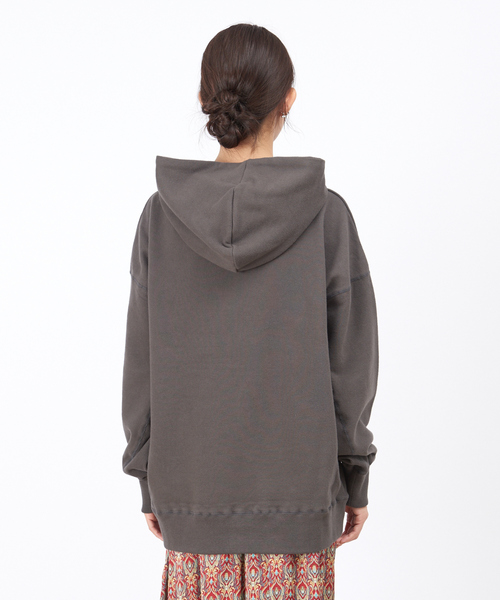 Rouge vif（ルージュヴィフ）の「【WEB＆一部店舗限定】ロングプルパーカー（パーカー・レディース・ベージュ/ネイビー/チャコールグレー・フリー）」の15枚目の写真