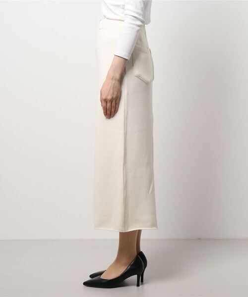 KURO（クロ）の「【KURO クロ】MERINO WOOL SKIRT（スカート・レディース・オフホワイト・MEDIUM）」の2枚目の写真