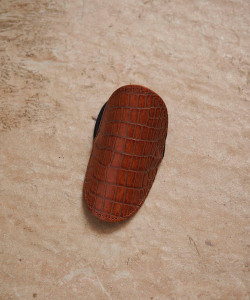 FUMIE TANAKA（フミエタナカ）の「【FUMIE=TANAKA(フミエタナカ)】レザーヘアゴム　FT-SU02（ヘアゴム・レディース・ブラウン/シルバー/キャメル/ゴールド・FREE）」の8枚目の写真