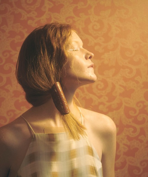 FUMIE TANAKA（フミエタナカ）の「【FUMIE=TANAKA(フミエタナカ)】レザーヘアゴム　FT-SU02（ヘアゴム・レディース・ブラウン/シルバー/キャメル/ゴールド・FREE）」の13枚目の写真