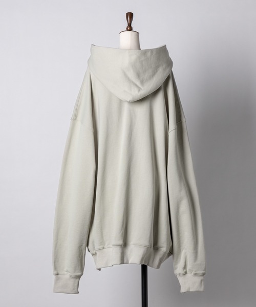 INTER FACTORY（インターファクトリー）の「ファッションインフルエンサー poyo×Asubi×yuu - angelプリントパーカー　made in INTER FACTORY（パーカー・レディース・ミント/ホワイト/ブルー・FREE）」の12枚目の写真