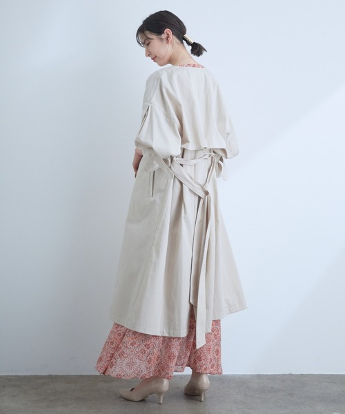 VIS（ビス）の「【撥水】【花粉ガード】ノーカラー袖ボリュームコート（トレンチコート・レディース・ライトグリーン/ベージュ系その他/キャメル・S/M/SS）」の19枚目の写真