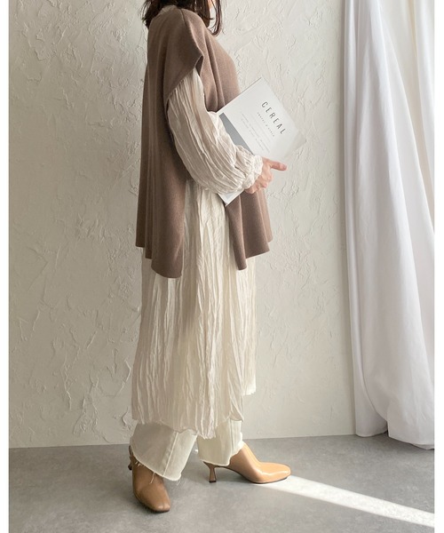 She's Closet(シーズクローゼット)の「サイドベルト付きポンチョニットベスト(ベスト・レディース・ブラック/ベージュ/アイボリー/モカ・FREE)」の10枚目の写真